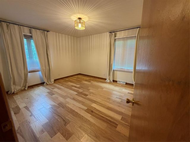 225 Corydon Road, Eau Claire, WI 54701