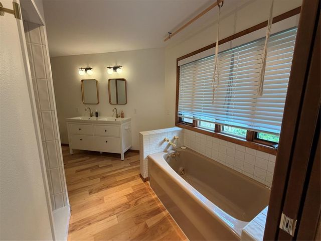 225 Corydon Road, Eau Claire, WI 54701