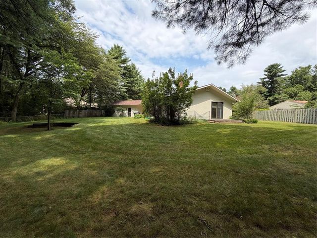 225 Corydon Road, Eau Claire, WI 54701