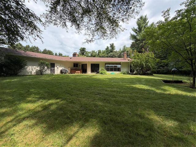 225 Corydon Road, Eau Claire, WI 54701