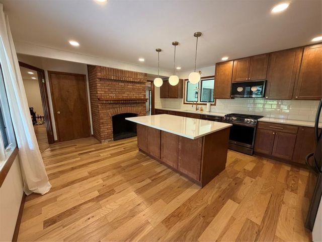225 Corydon Road, Eau Claire, WI 54701