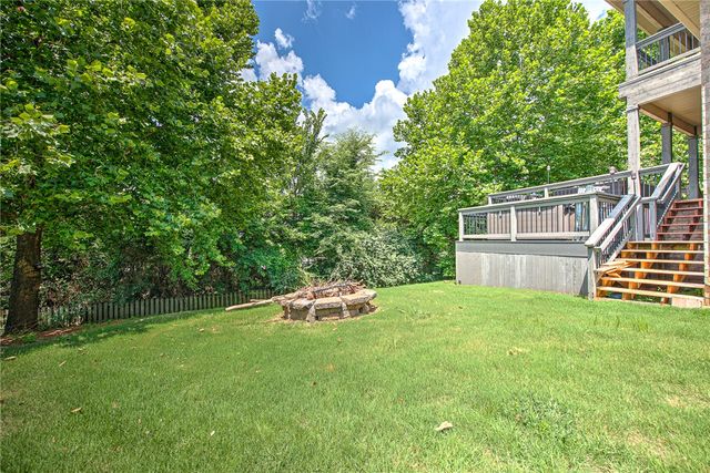 3195 N Blue Star Drive, Fayetteville, AR 72703