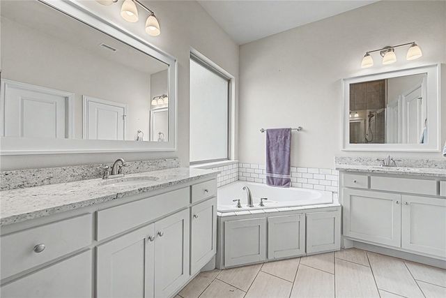 3195 N Blue Star Drive, Fayetteville, AR 72703