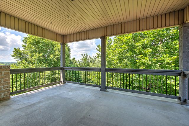 3195 N Blue Star Drive, Fayetteville, AR 72703