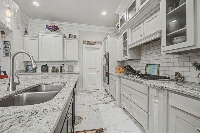 3195 N Blue Star Drive, Fayetteville, AR 72703
