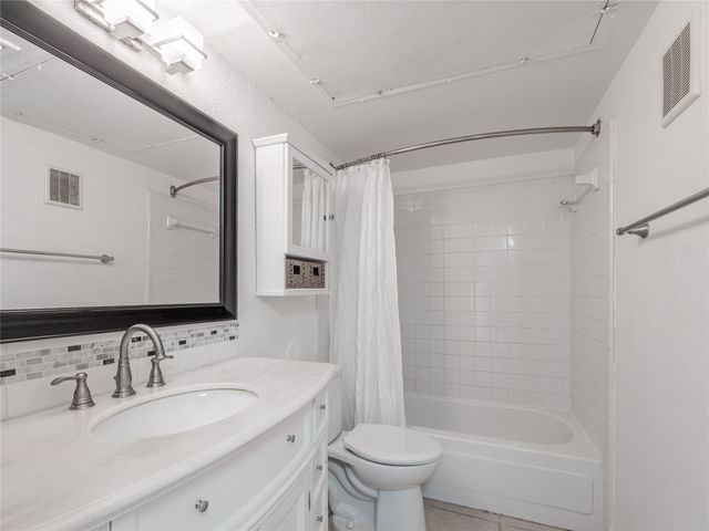 4748 Old Bent Tree Lane 201, Dallas, TX 75287