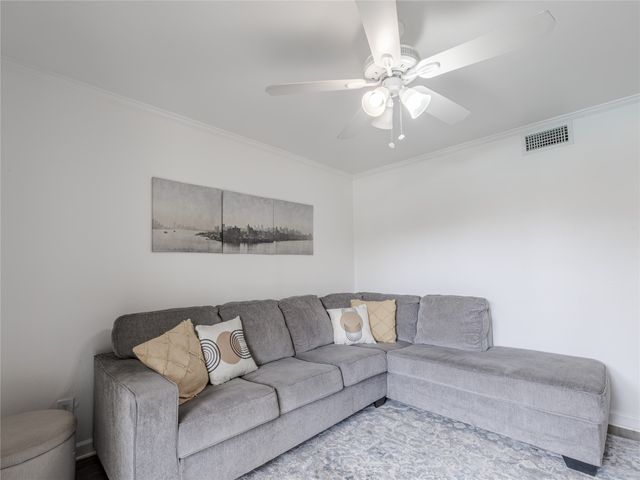 4748 Old Bent Tree Lane 201, Dallas, TX 75287