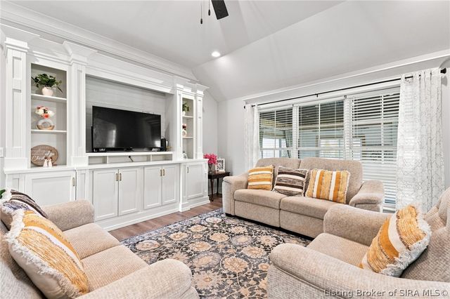 3116 BLUE SKY LOOP, Jeffersonville, IN 47130
