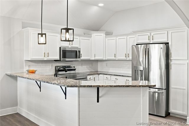 3116 BLUE SKY LOOP, Jeffersonville, IN 47130