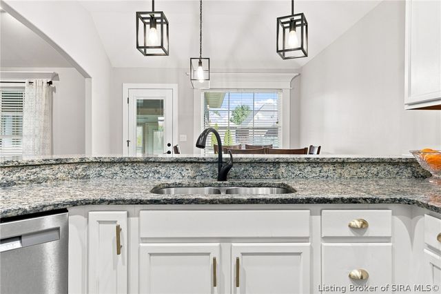 3116 BLUE SKY LOOP, Jeffersonville, IN 47130