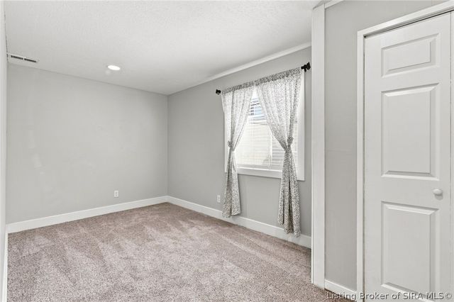 3116 BLUE SKY LOOP, Jeffersonville, IN 47130