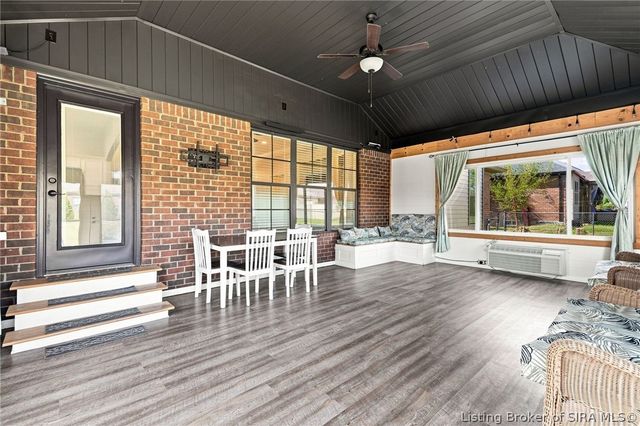 3116 BLUE SKY LOOP, Jeffersonville, IN 47130