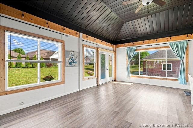 3116 BLUE SKY LOOP, Jeffersonville, IN 47130