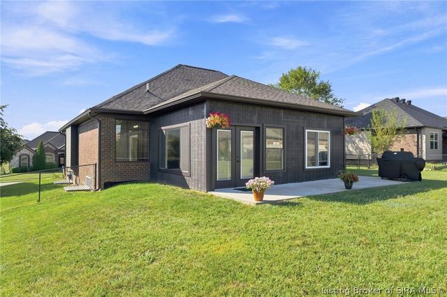 3116 BLUE SKY LOOP, Jeffersonville, IN 47130
