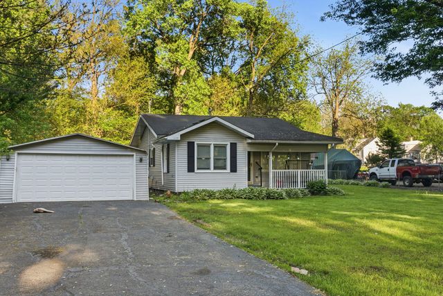 7N079 Tuscola Avenue, St. Charles, IL 60174