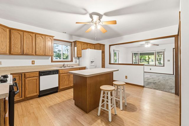 7N079 Tuscola Avenue, St. Charles, IL 60174
