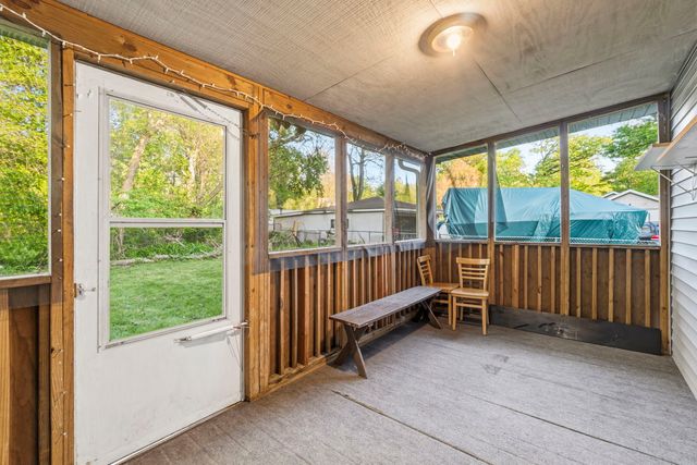 7N079 Tuscola Avenue, St. Charles, IL 60174