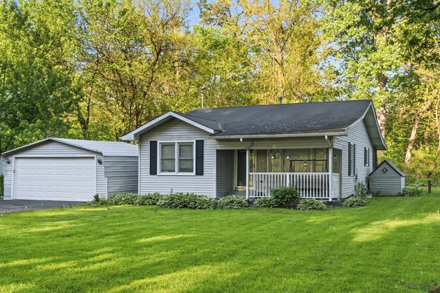 7N079 Tuscola Avenue, St. Charles, IL 60174