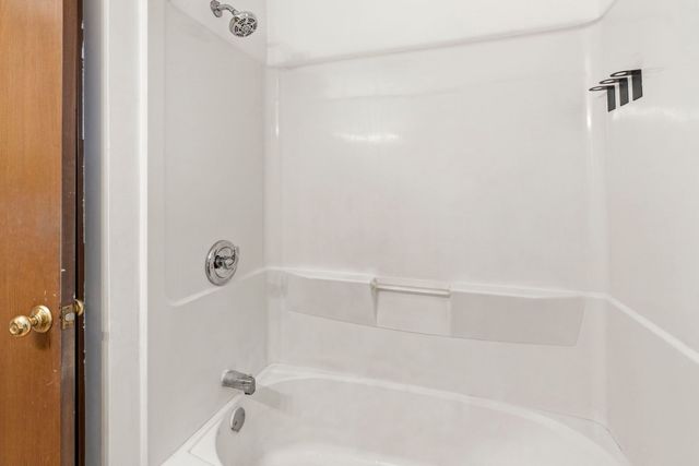 7N079 Tuscola Avenue, St. Charles, IL 60174