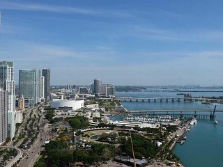 325 S Biscayne Boulevard 4122, Miami, FL 33131
