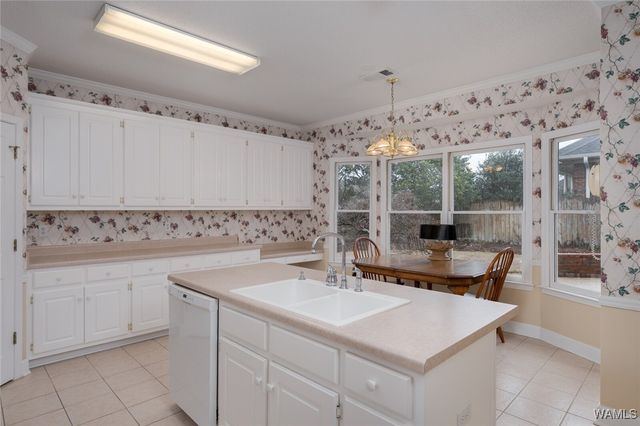 904 Pin Brook, Tuscaloosa, AL 35406