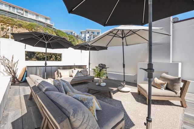 264 Beach Drive, Aptos, CA 95003