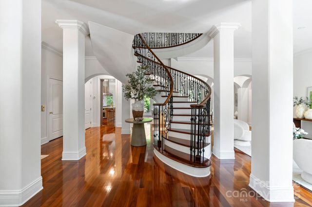 2310 La Maison Drive, Charlotte, NC 28226