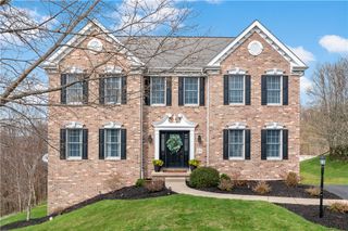 104 Molly Dr, Peters Twp, PA 15317