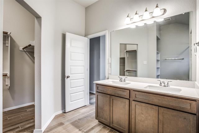 225 Trailside LN, Bastrop, TX 78602