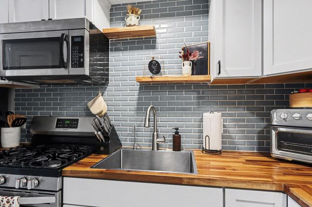 723 Whitcomb Street B, Kalamazoo, MI 49008