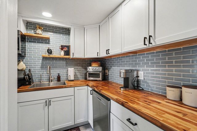 723 Whitcomb Street B, Kalamazoo, MI 49008