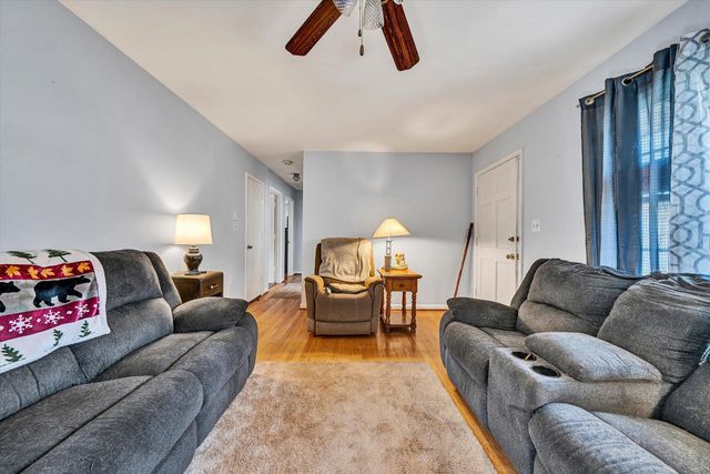 1401 Morehead AVE, Roanoke, VA 24013