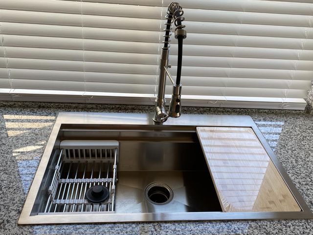 2529 Rushing River Dr, Modesto, CA 95351
