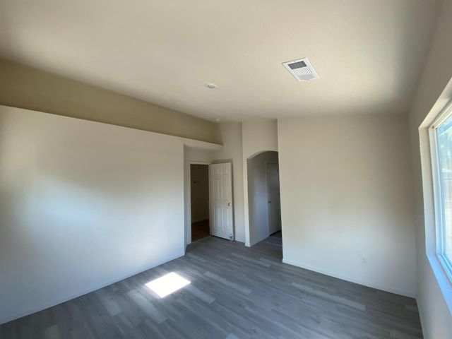 2529 Rushing River Dr, Modesto, CA 95351