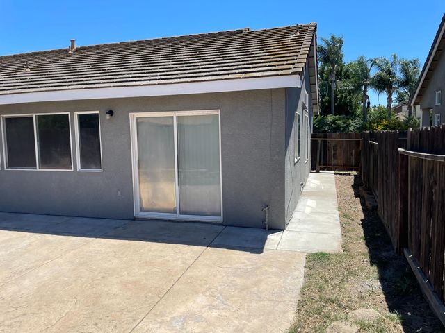 2529 Rushing River Dr, Modesto, CA 95351