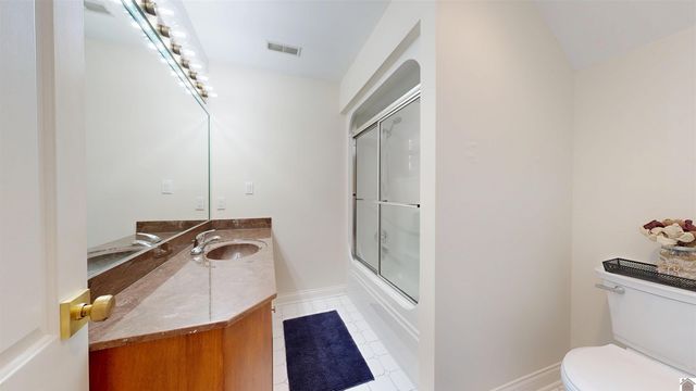 4041 Alameda Crescent, Paducah, KY 42001