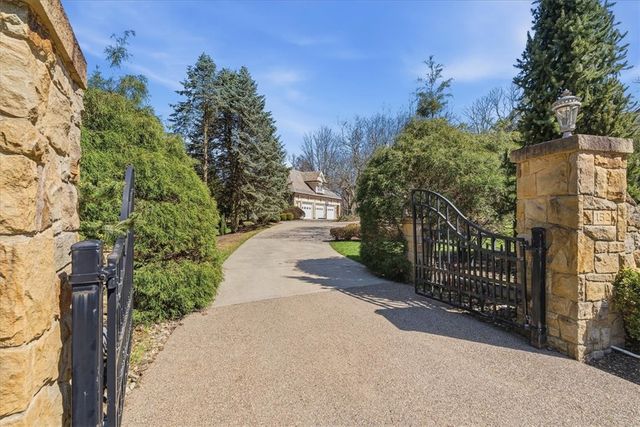 152 Peppergrass Rd, Marshall, PA 15005