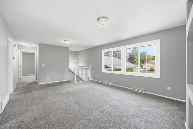 3360 117th Avenue NW, Coon Rapids, MN 55433