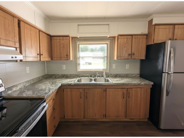 32 Skyline Drive, Rochester, NH 03867