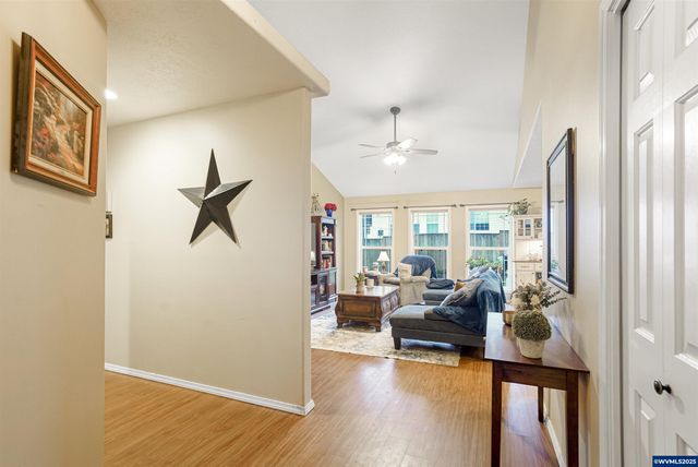 2918 Vintage Av SE, Salem, OR 97306