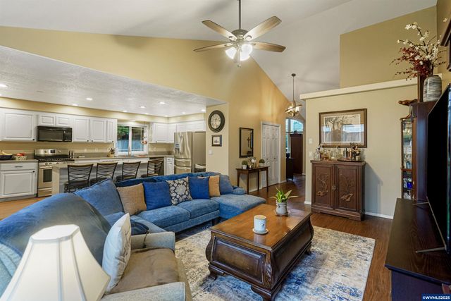 2918 Vintage Av SE, Salem, OR 97306