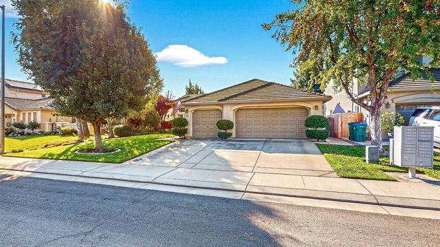 1938 Gerber Dr, Stockton, CA 95209