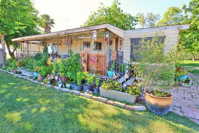 7301 E LEVEE Rd, Rio Linda, CA 95673