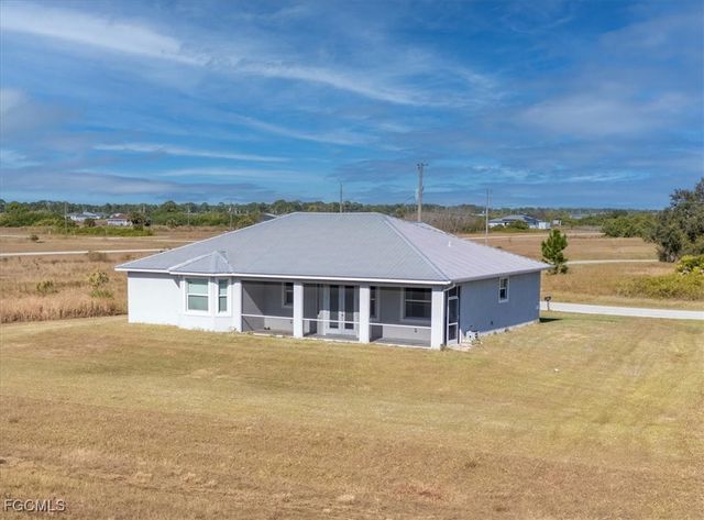 7043 Brazil CIR, Labelle, FL 33935