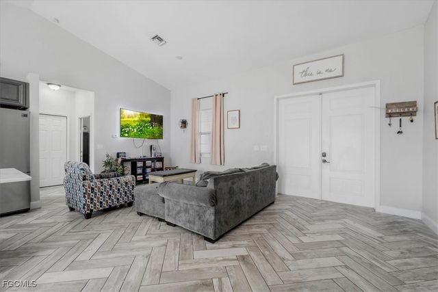 7043 Brazil CIR, Labelle, FL 33935