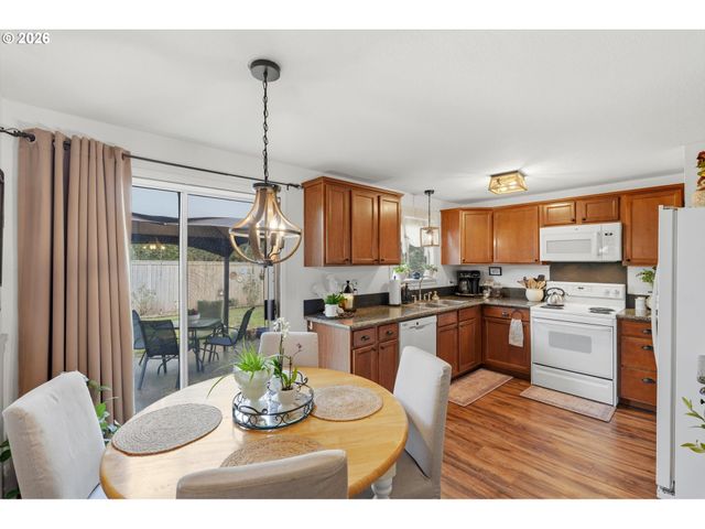 15404 Ne 28TH St, Vancouver, WA 98682