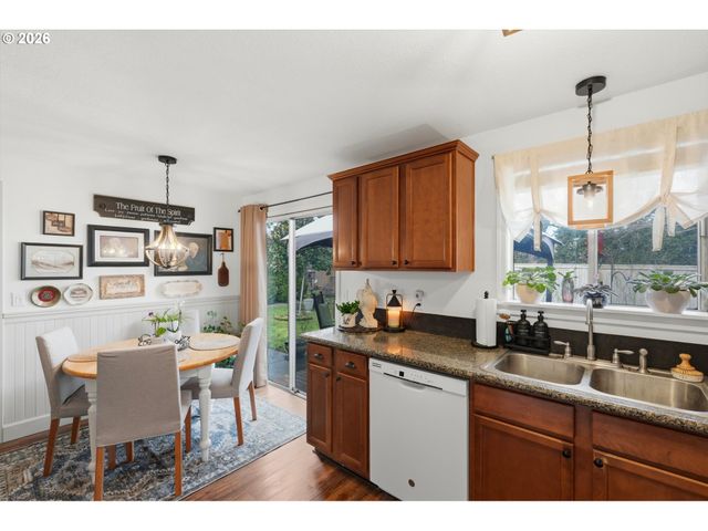 15404 Ne 28TH St, Vancouver, WA 98682