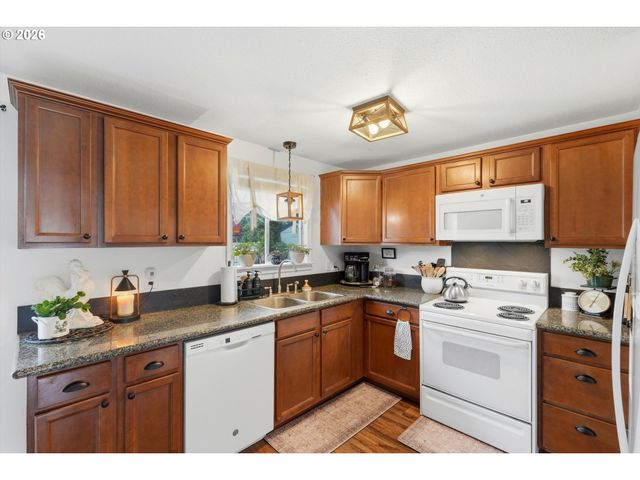 15404 Ne 28TH St, Vancouver, WA 98682