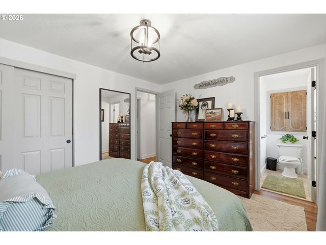 15404 Ne 28TH St, Vancouver, WA 98682