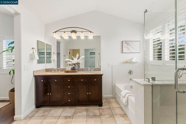 561 Young Dr, Brentwood, CA 94513
